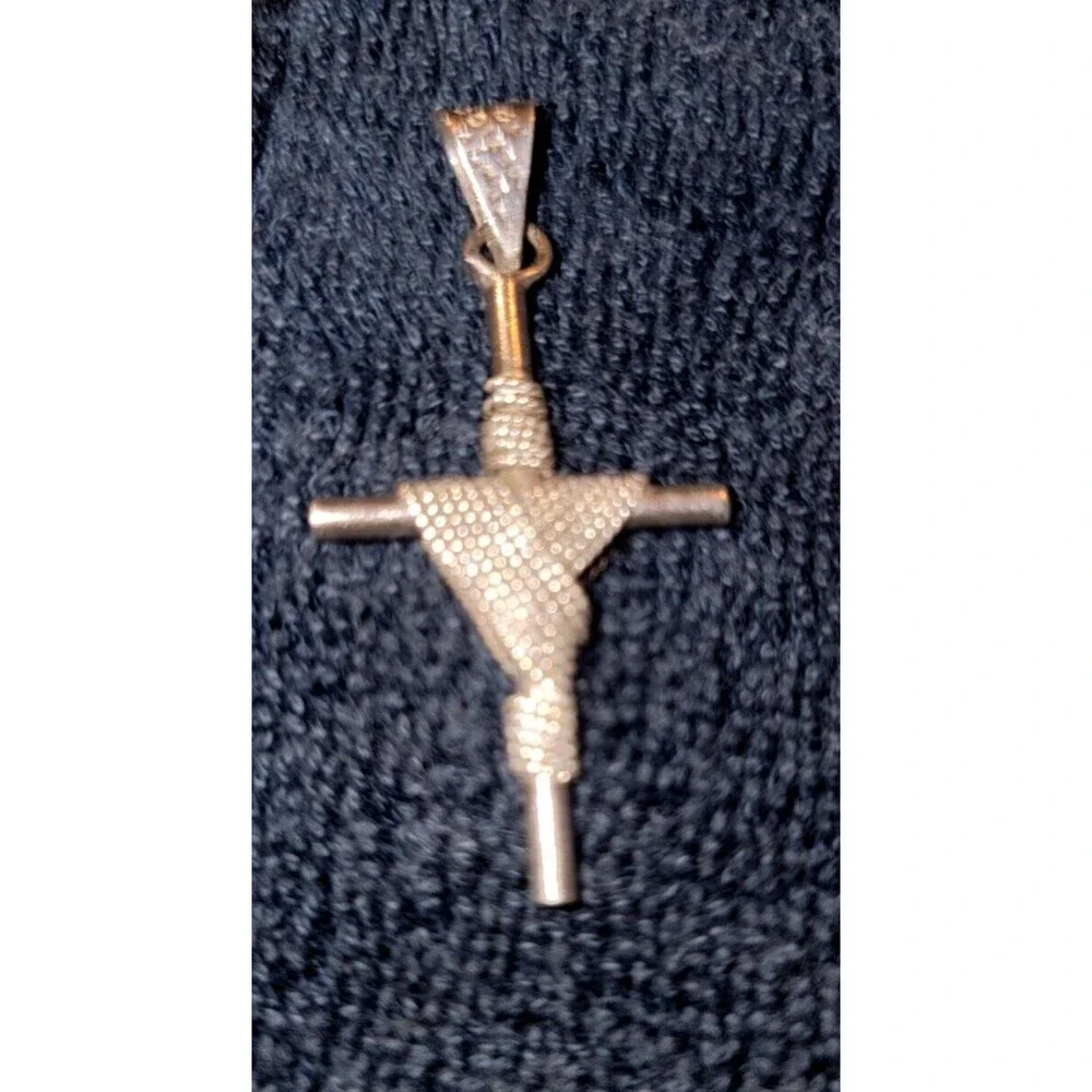 Taxco Mexico 925 Sterling Silver Gentleman's Pendant Cross rope wrapped handmade